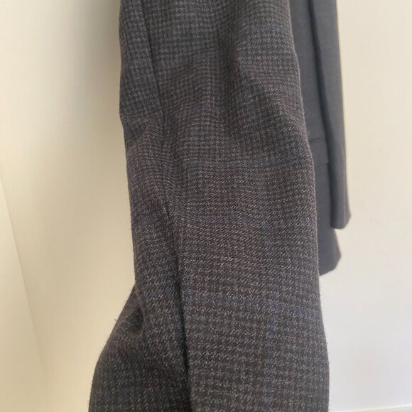 J.P. Tilford Harry Rosen Grey Checked Blazer - Picture 2 of 10